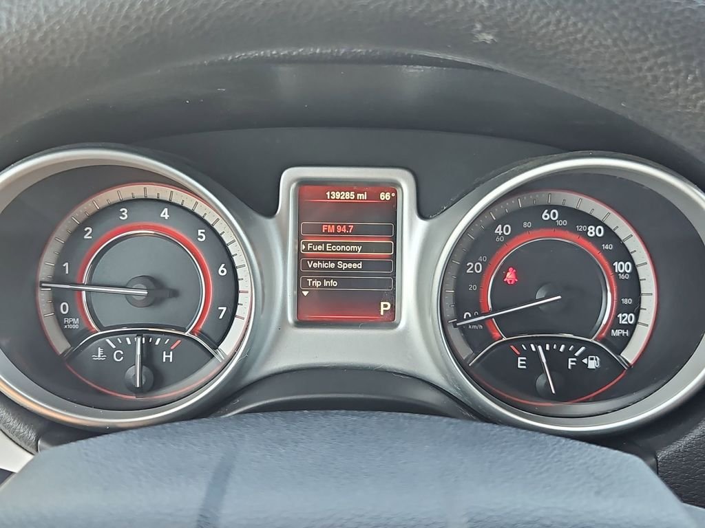 Used 2015 Blue Dodge SXT image 15