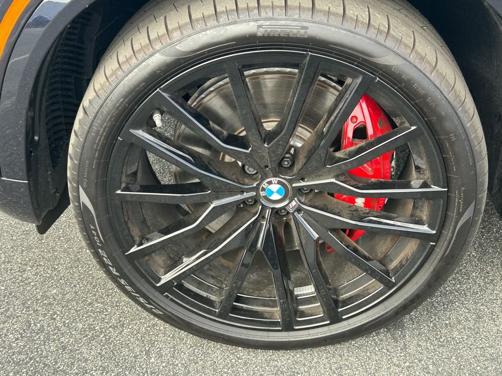 2026 BMW X5 M60i - Photo 9