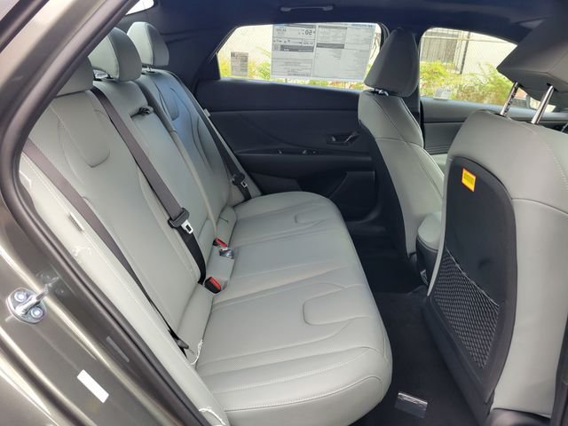 2025 Hyundai Elantra Limited - Photo 55