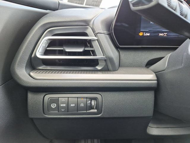 2027 Chevrolet Traverse LT - Photo 20