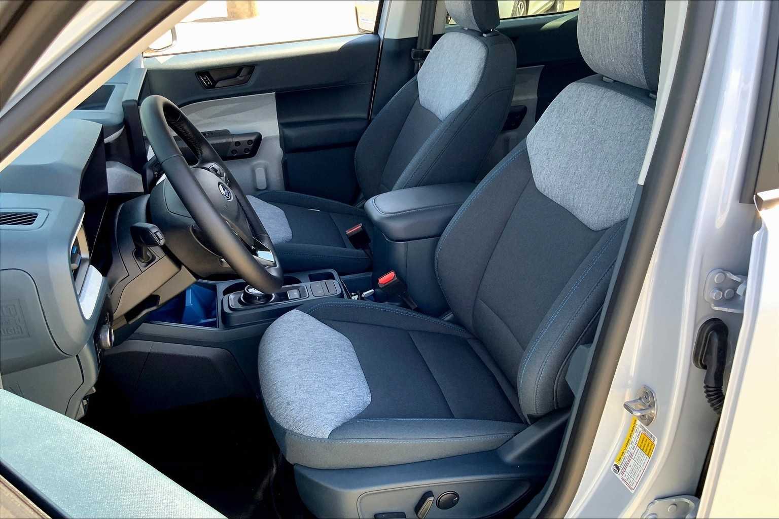 2025 Ford Maverick XLT - Photo 9