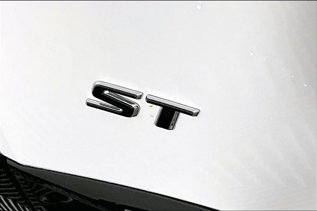 2026 Buick Envision Sport Touring - Photo 9