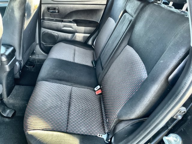 Used 2018  Mitsubishi 2.0 LE image 25