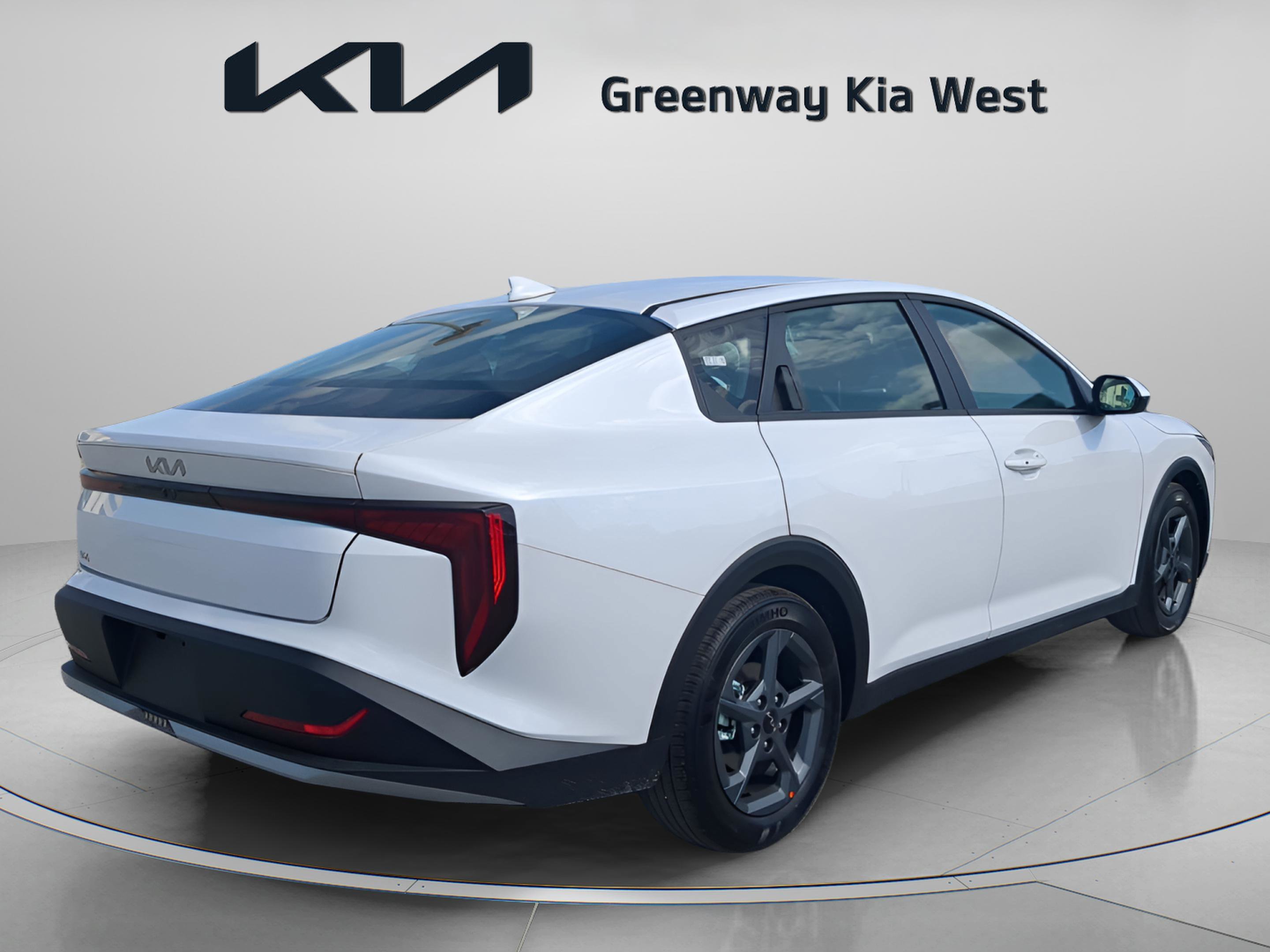 New 2026 Snow White Pearl Kia LXS image 8