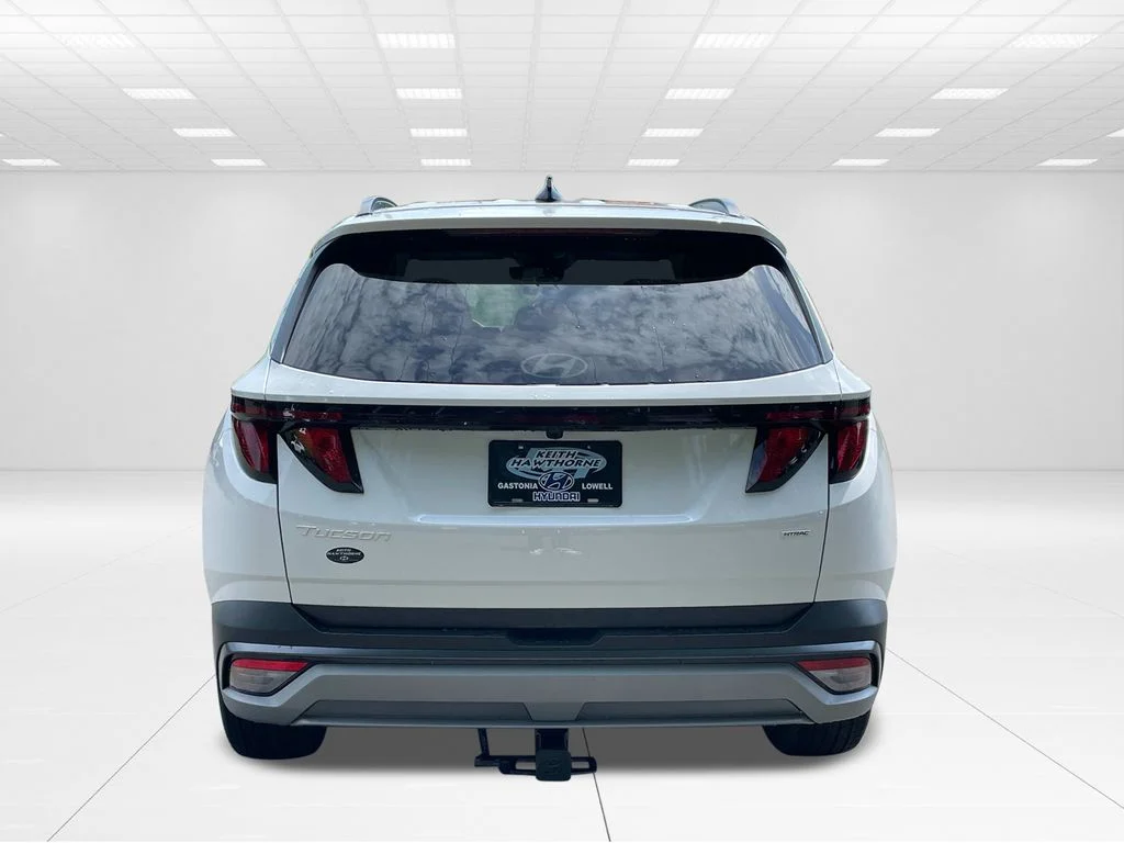 New 2025 White Hyundai SEL image 6