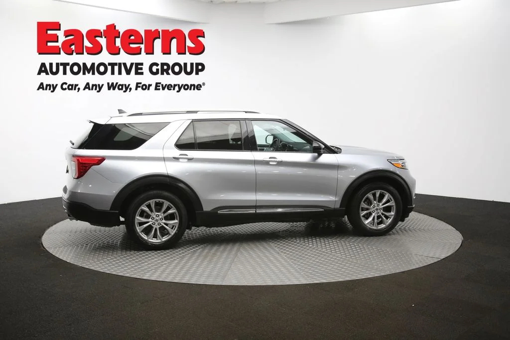 Used 2024 Silver Ford Limited image 44