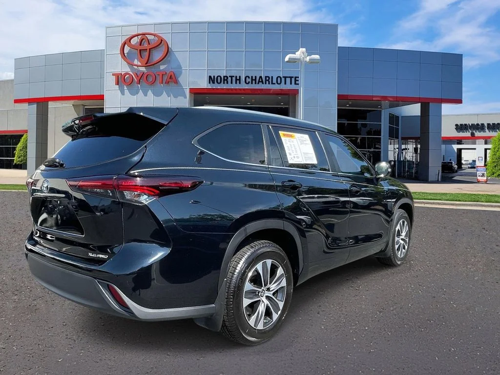 Used 2024 Black Toyota XLE image 7