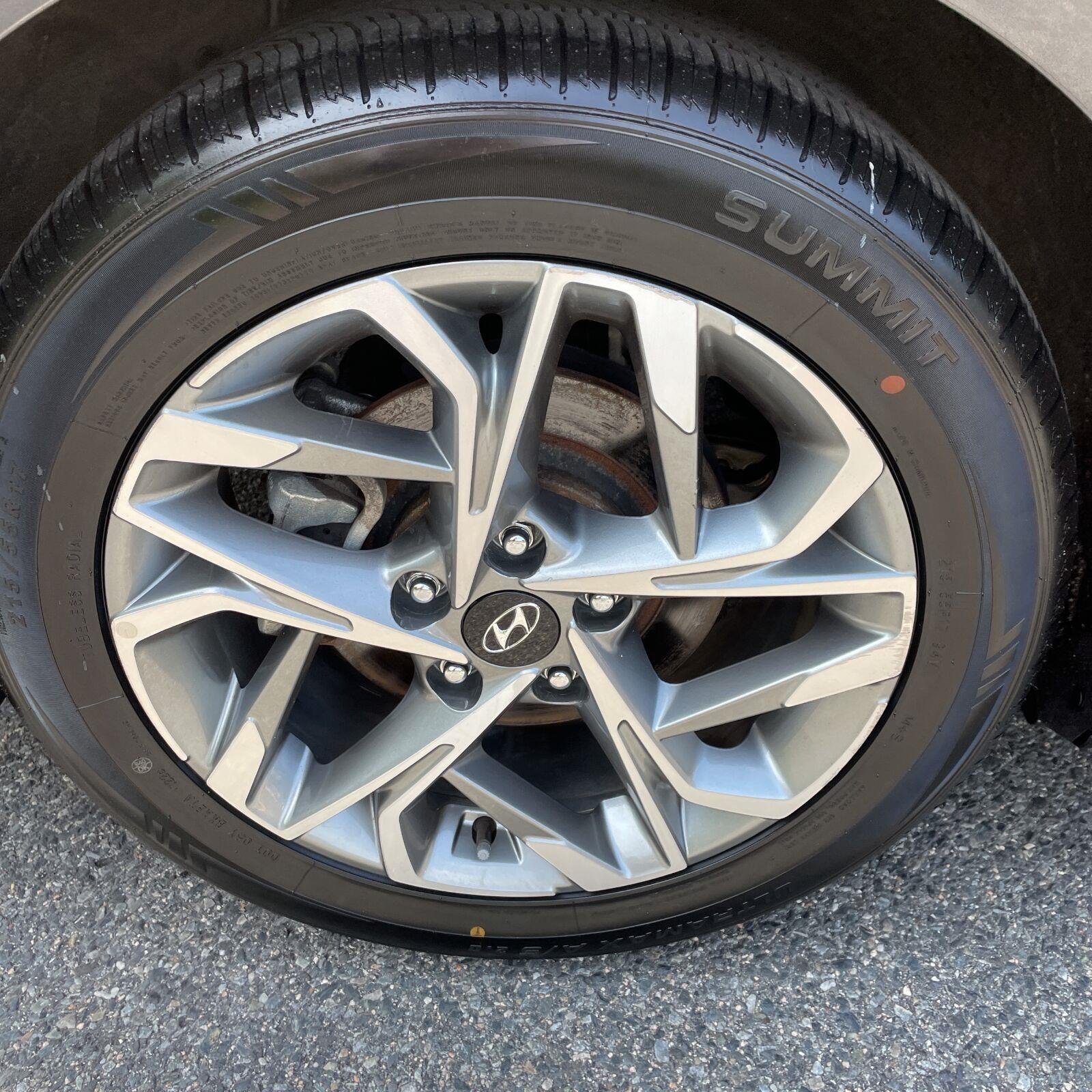 Used 2023 Portofino Gray Hyundai SEL image 21