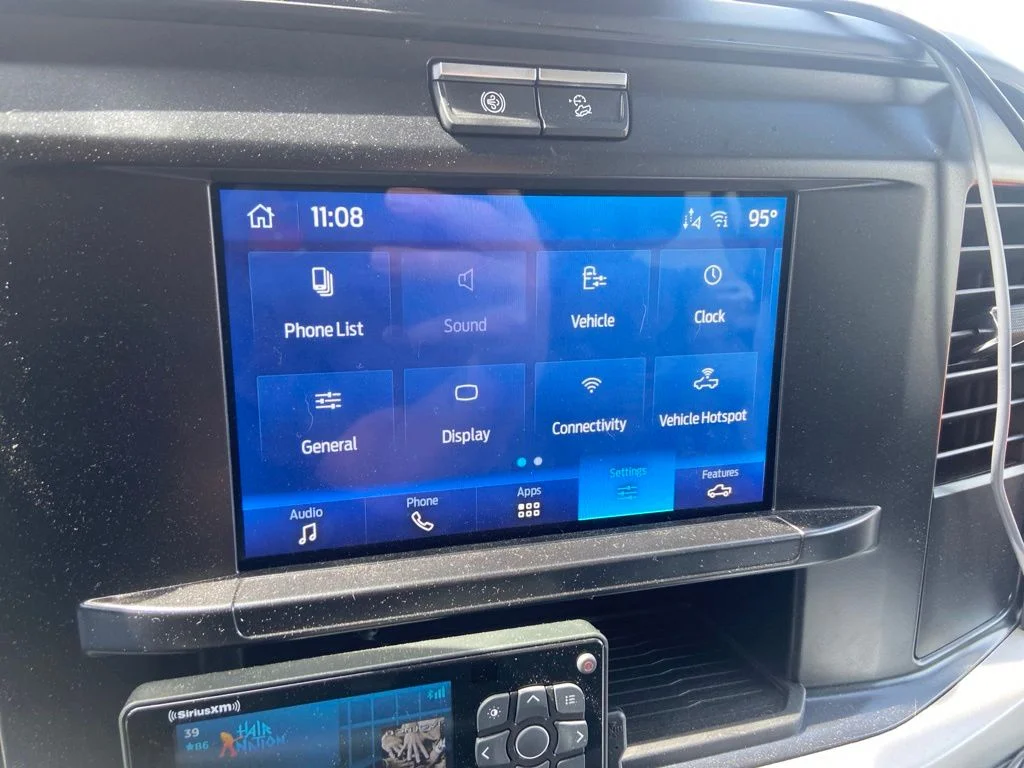 Used 2025 White Ford XL image 38