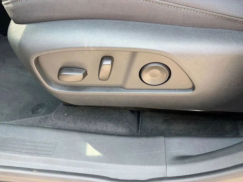 2026 Chevrolet Equinox LT - Photo 16