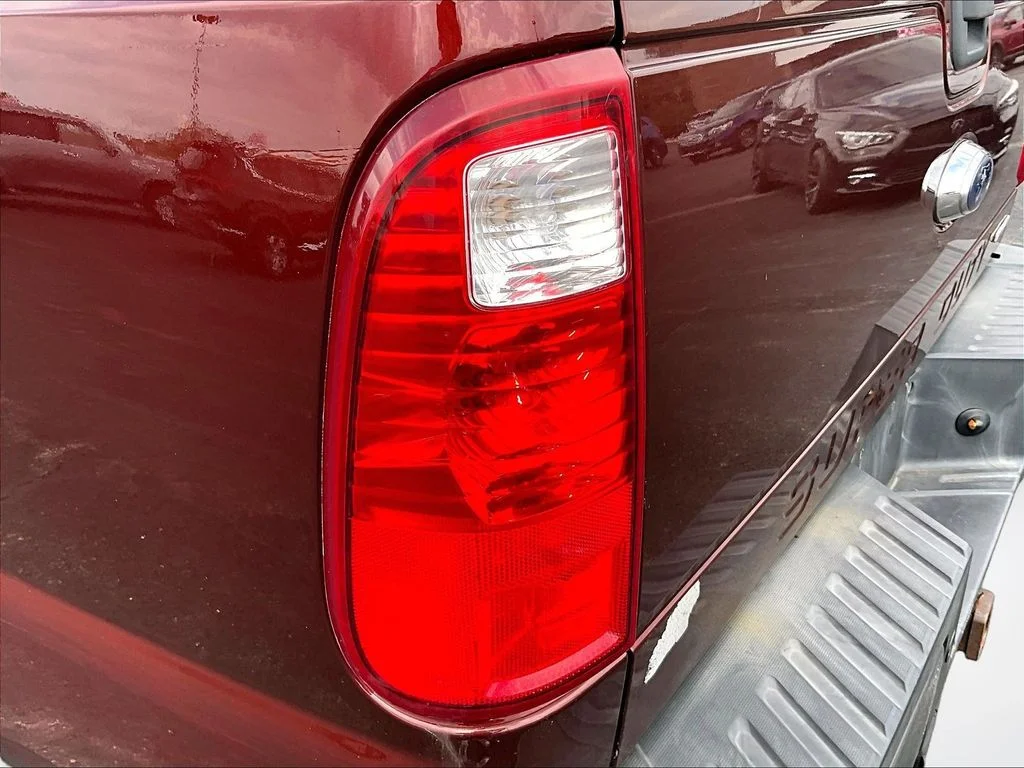 Used 2015 Brown Ford Lariat image 30