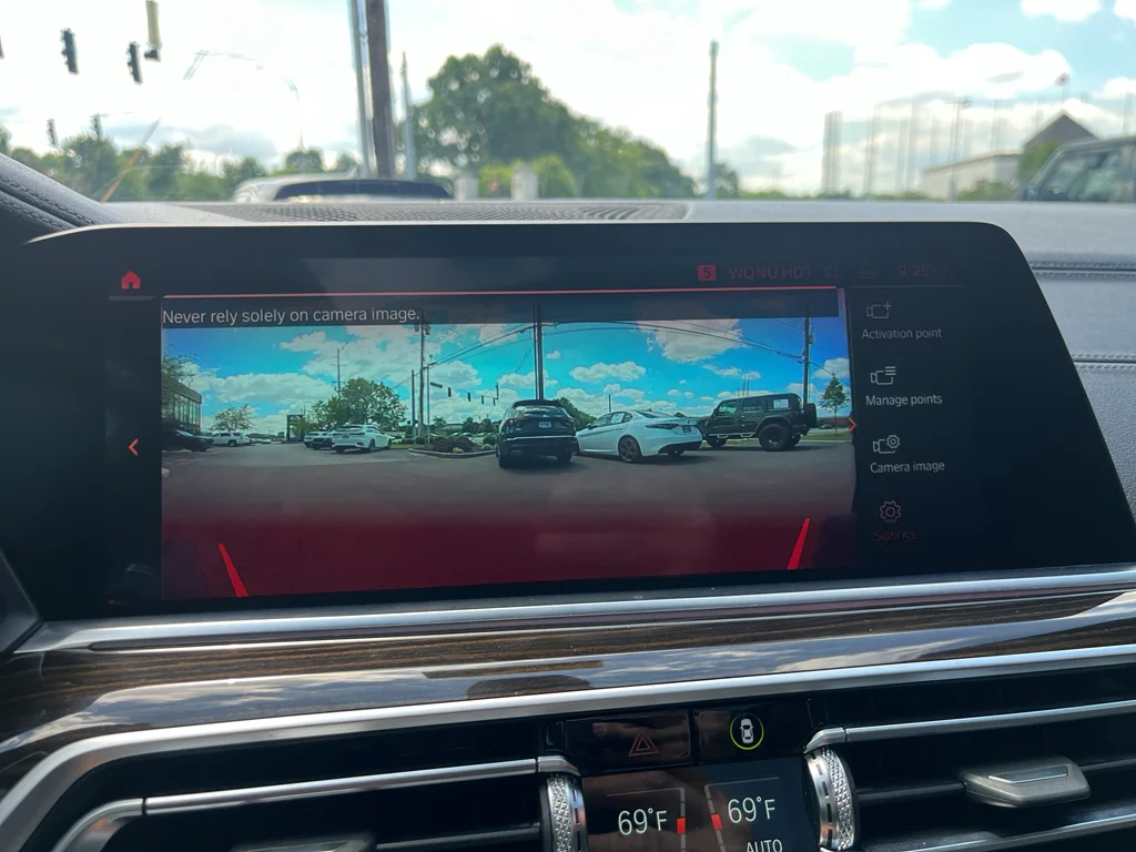 Used 2019 Phytonic Blue Metallic BMW xDrive40i image 20