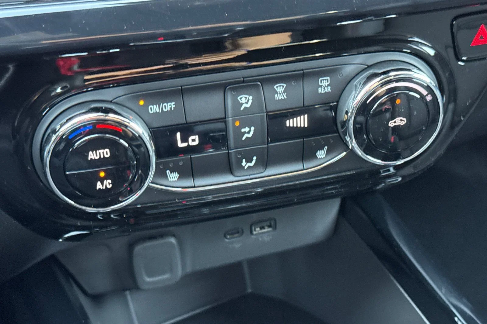 2026 Chevrolet Trax RS - Photo 19