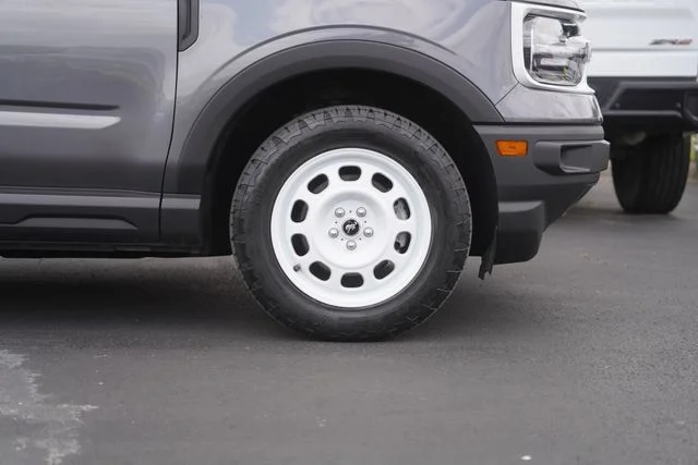 Used 2023 Gray Ford Heritage image 4
