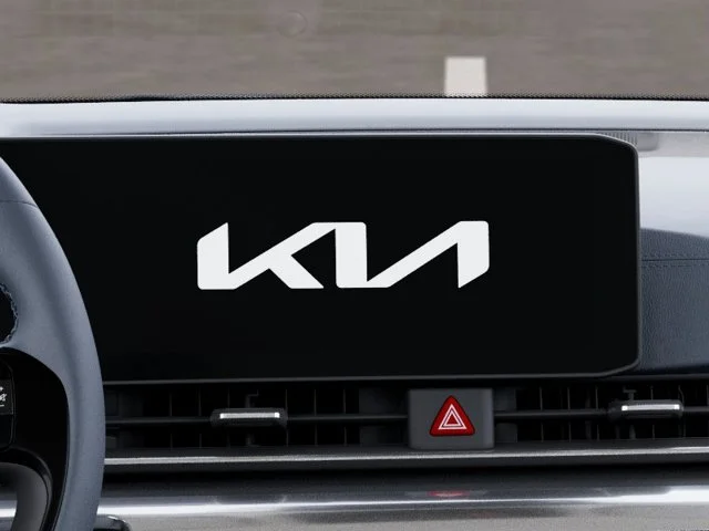 New 2027 White Kia SX Prestige image 20