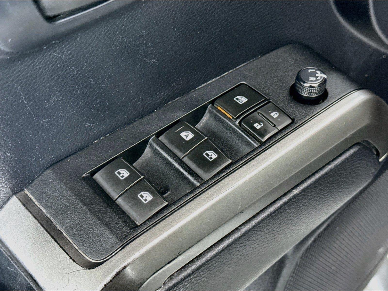 Used 2019 Cement Toyota SR5 image 26