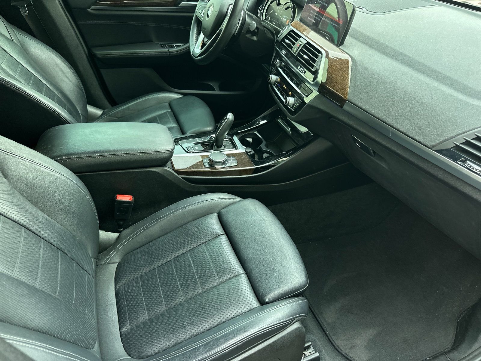 Used 2018 Jet Black BMW xDrive30i image 15