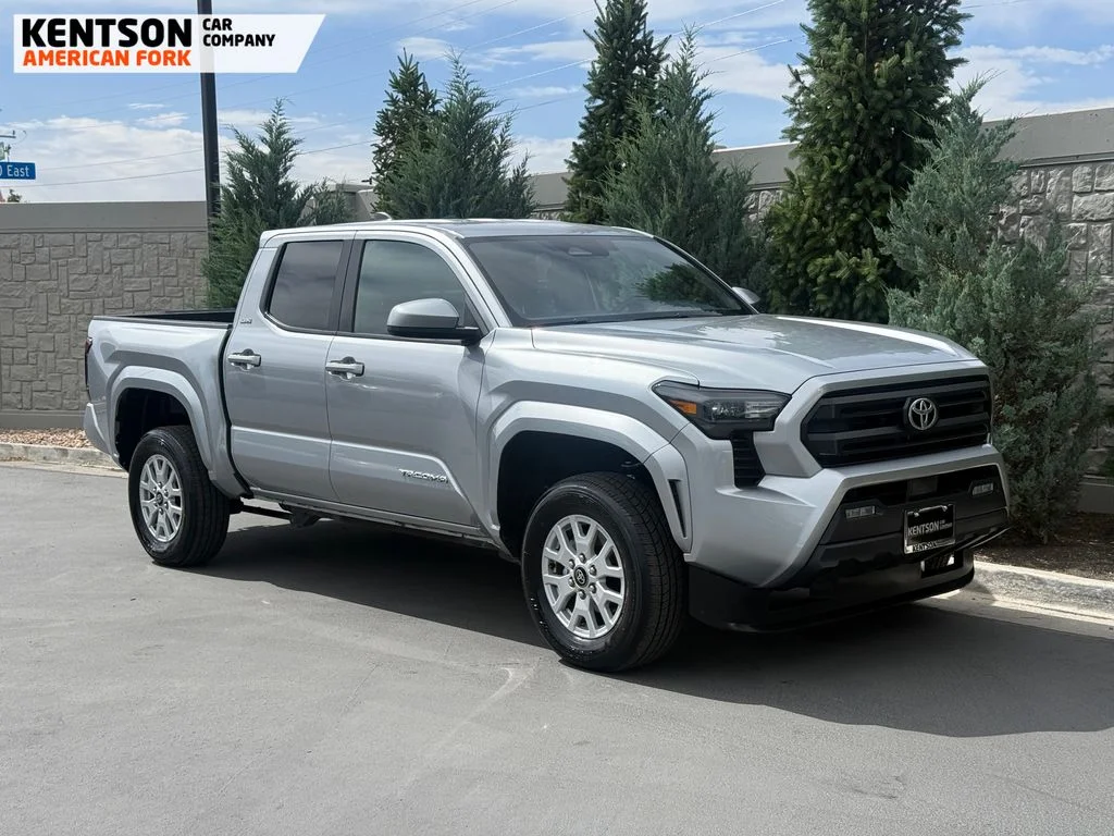 Used 2025 Silver Toyota SR5 image 10