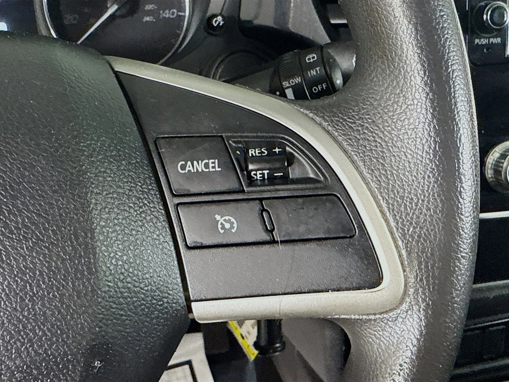 Used 2020 Cosmic Blue Metallic Mitsubishi ES image 11