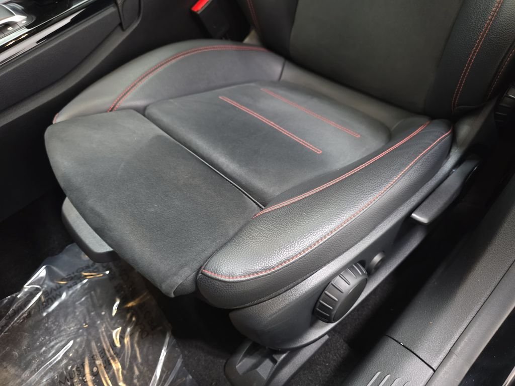 Used 2022 Black Mercedes-Benz CLA 250 image 27