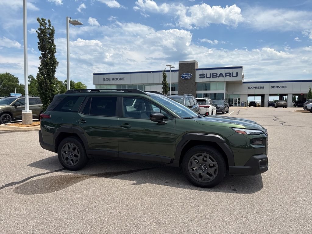2026 Subaru Outback Premium's photo