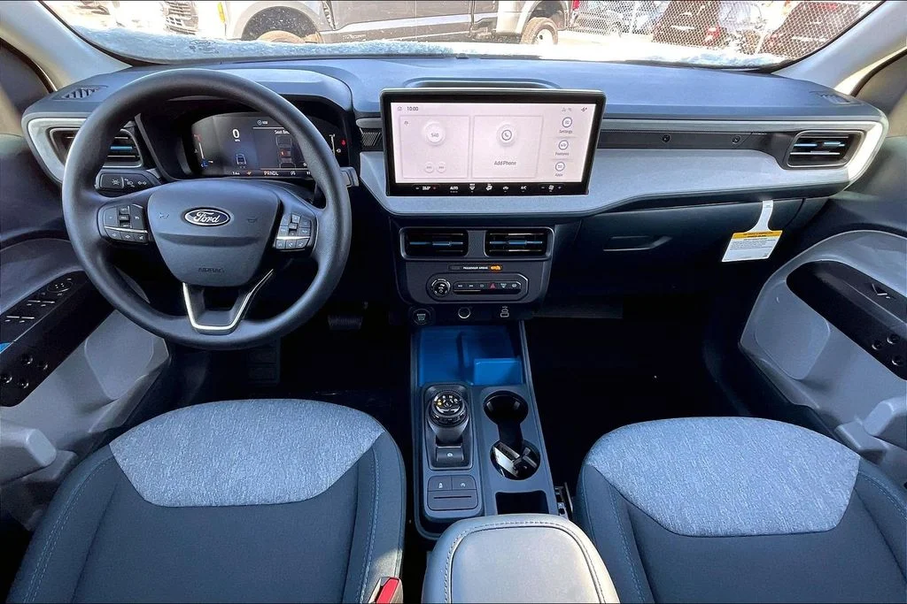 New 2026 Space White Metallic Ford XLT image 9