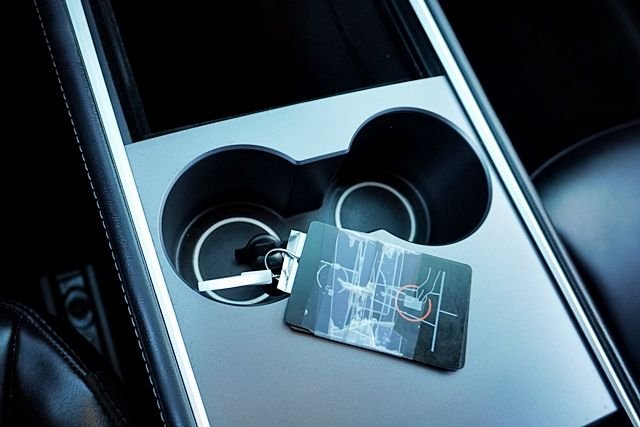 Used 2023  Tesla Long Range image 37