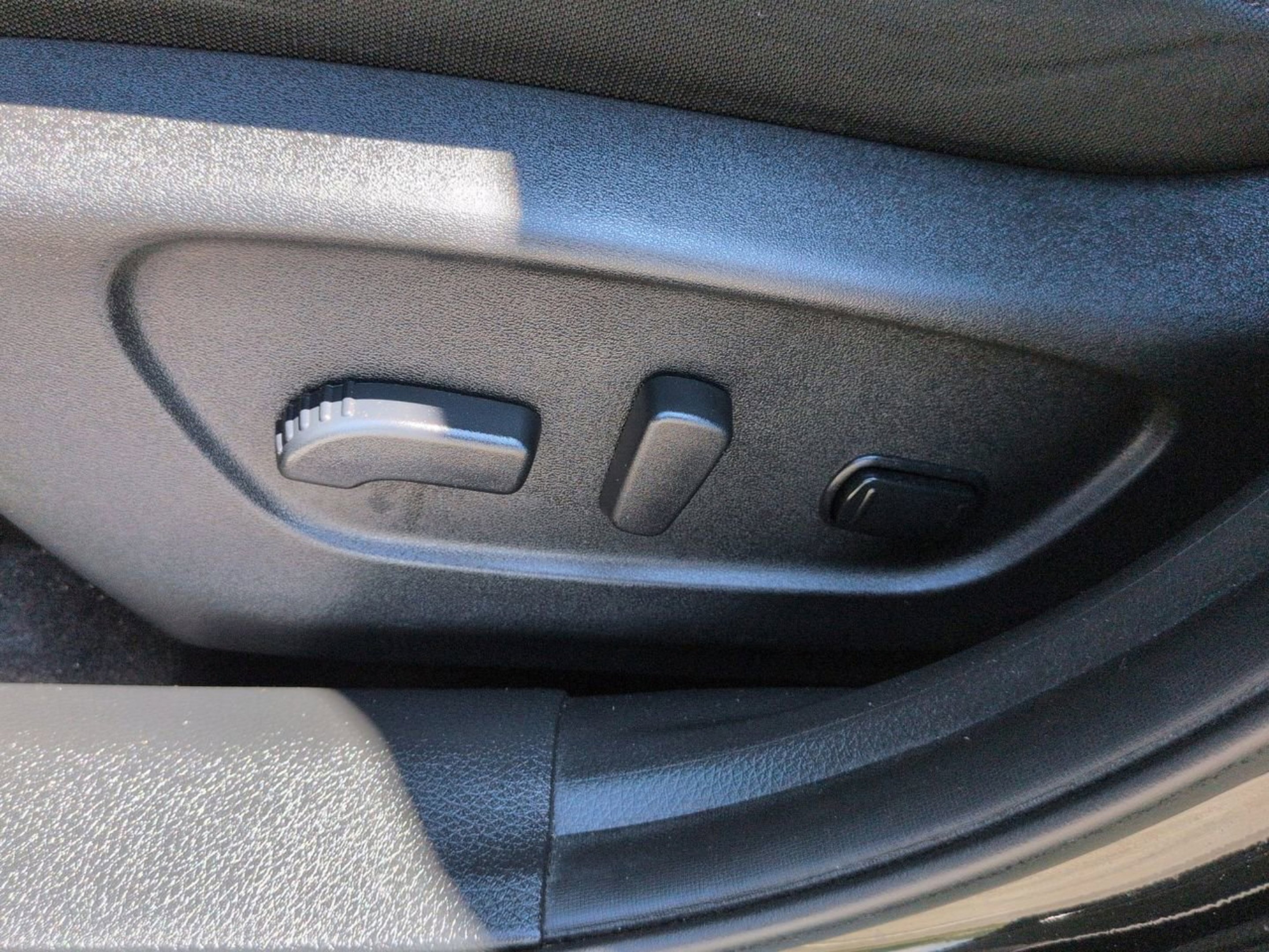 Used 2020 Magnetic Black Pearl Nissan SV image 24