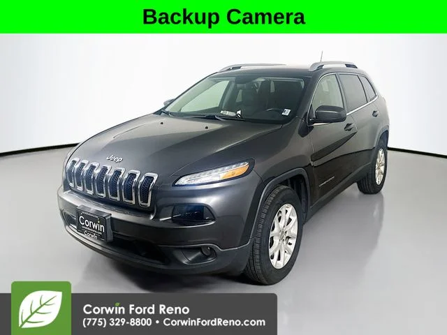 Used 2016 Granite Crystal Clearcoat Metallic Jeep Latitude image 3