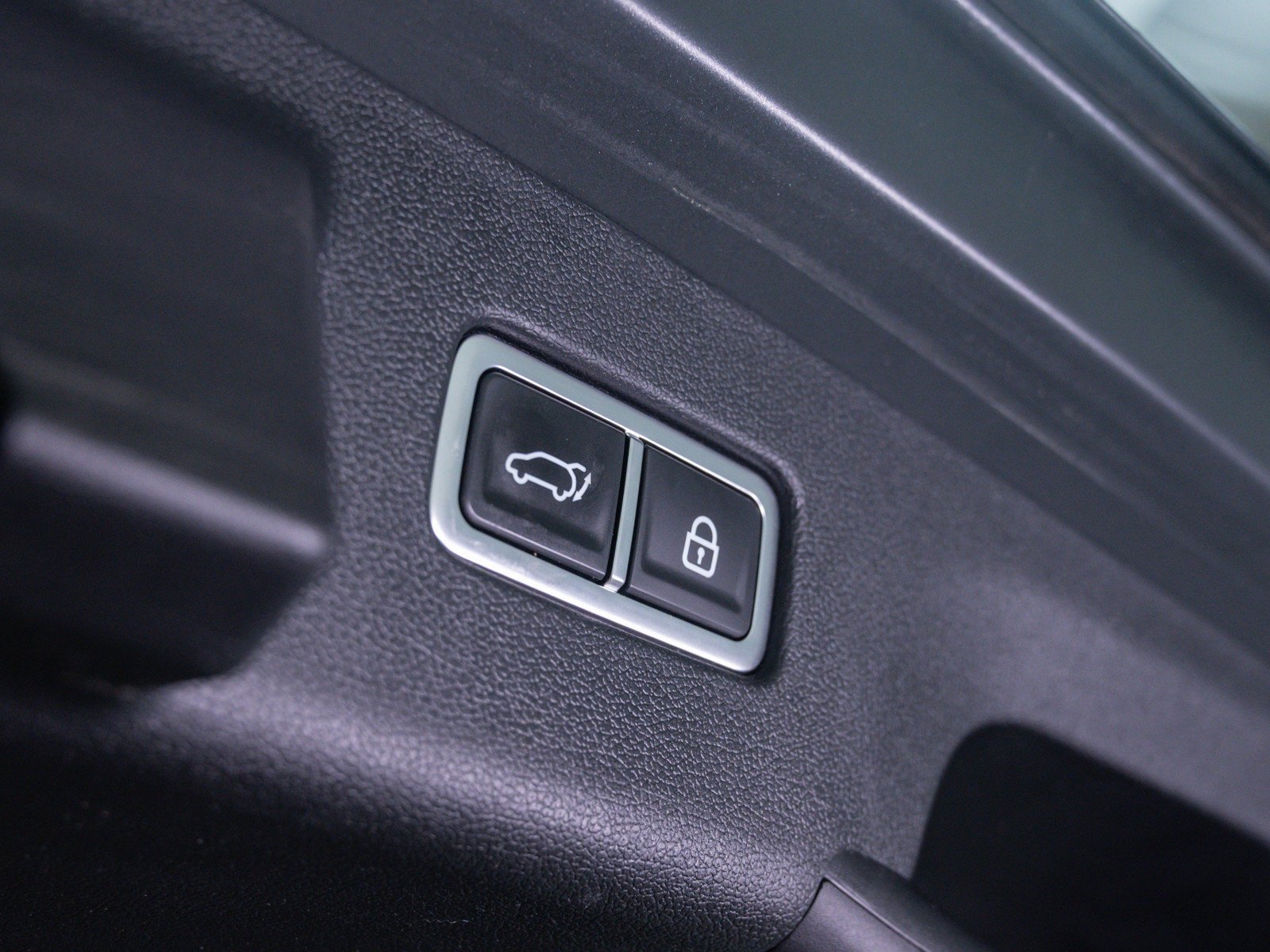 Used 2022 Aruba Green Kia X-Line SX Prestige image 9