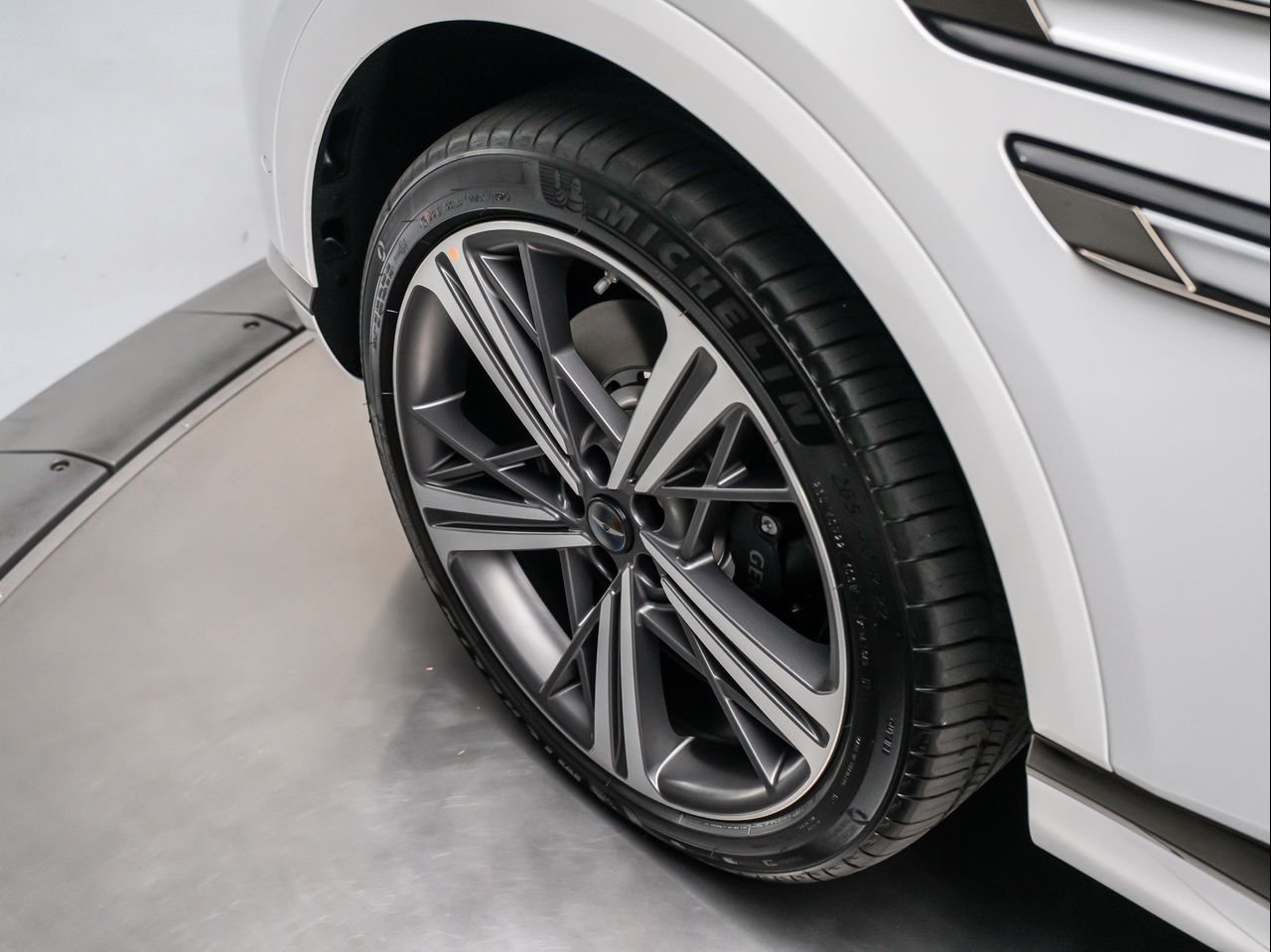 New 2026 Uyuni White Genesis 3.5T E-SC MHEV image 12