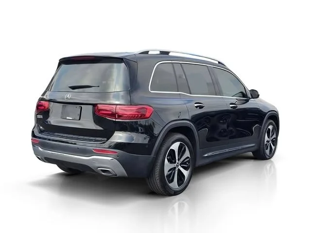 Used 2024 Black Mercedes-Benz GLB 250 image 8