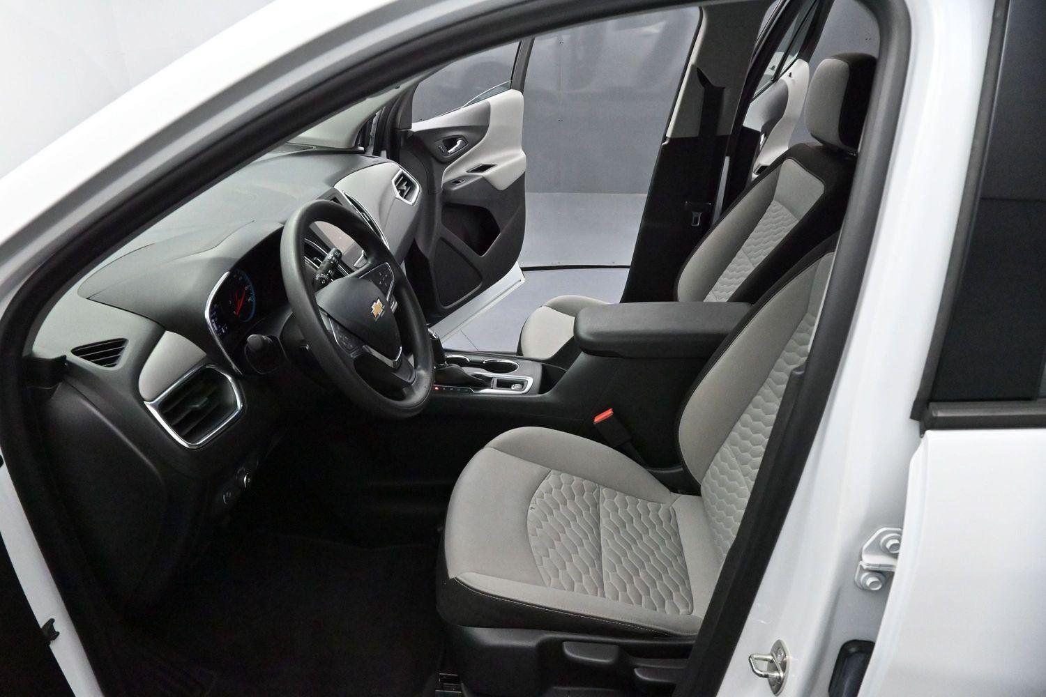 Used 2019 SUMMIT WHITE Chevrolet LS image 12