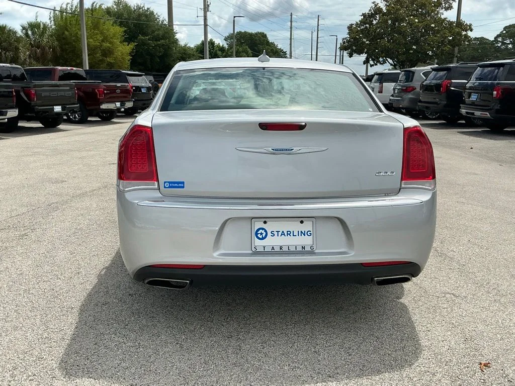 Used 2023 Silver Chrysler Touring image 10
