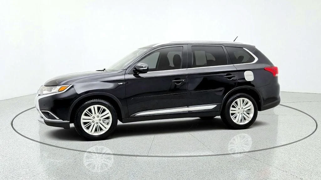 Used 2016 Labrador Black Pearl Mitsubishi AWC 4dr GT w/ Protection Package image 8