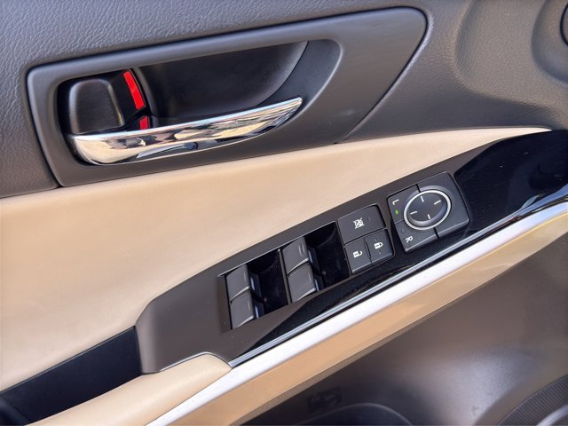Used 2016 Black Lexus  image 13