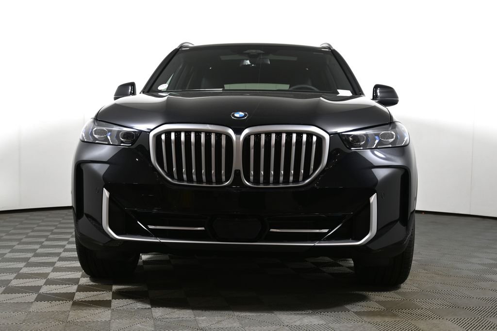 New 2026 Black Sapphire Metallic BMW xDrive40i image 10