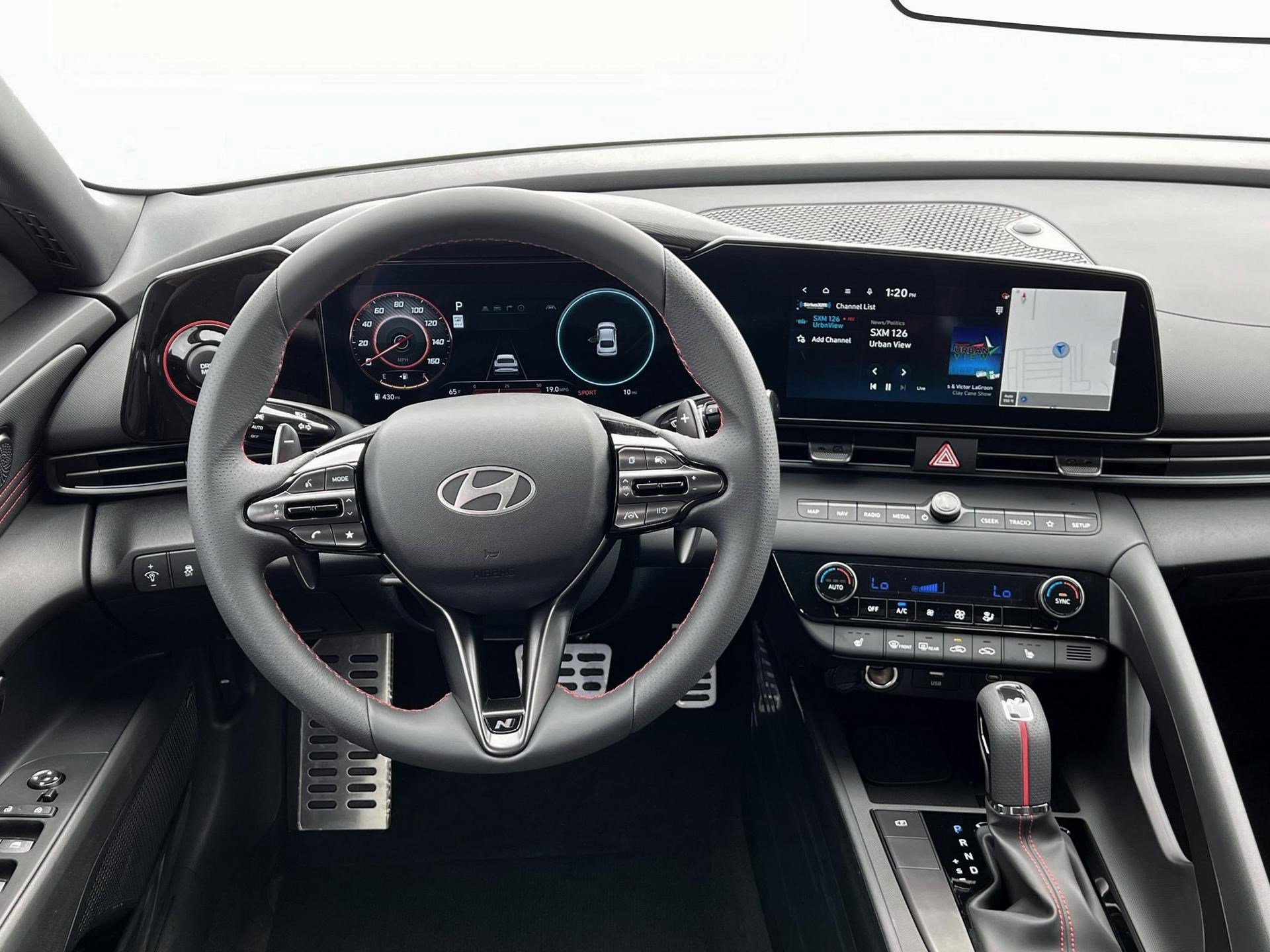 2025 Hyundai Elantra N Line - Photo 18