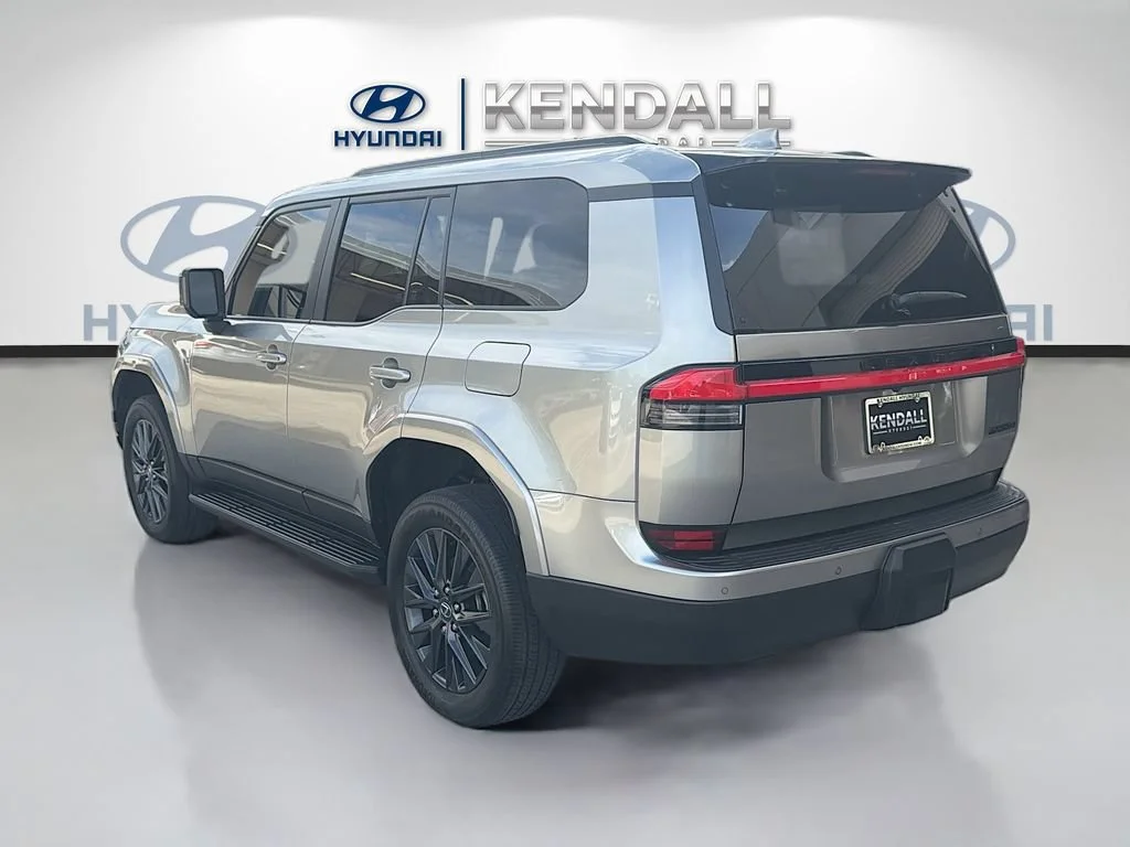Certified Used 2024 Silver Lexus GX 550 Premium image 4