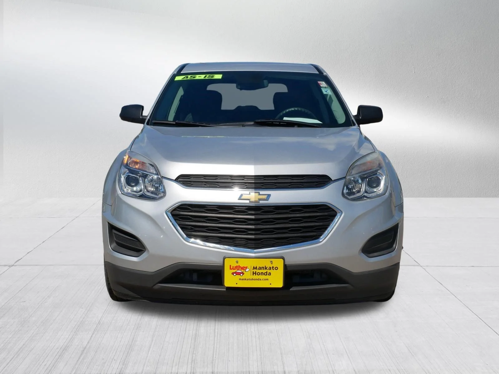 Used 2017 Chevrolet Equinox LS with VIN 2GNALBEK8H1584818 for sale in Mankato, MN