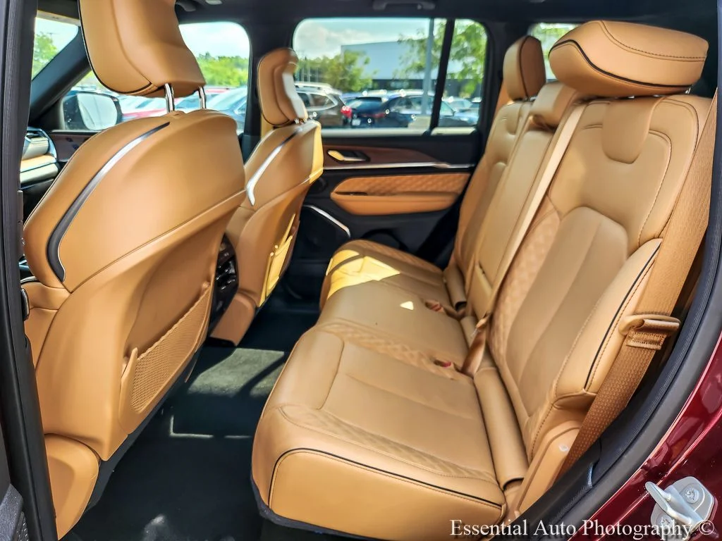 Used 2024 Red Jeep Summit image 10