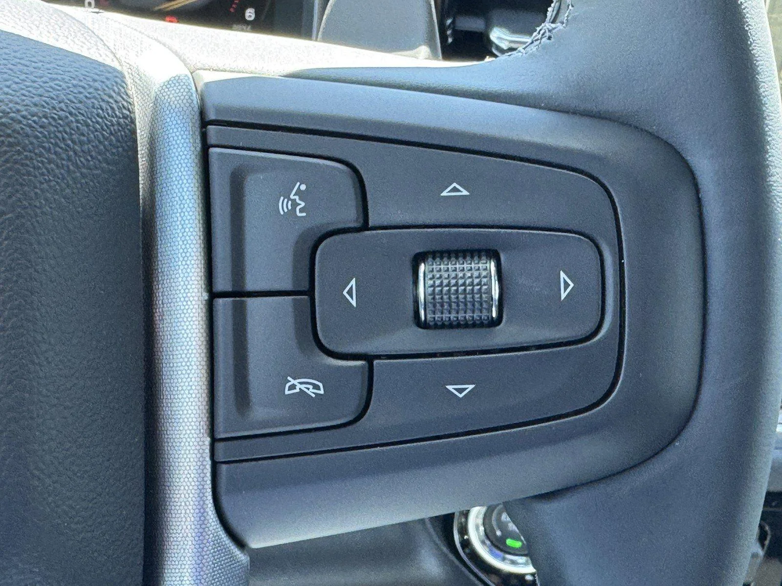 New 2026 Summit White GMC Elevation image 19