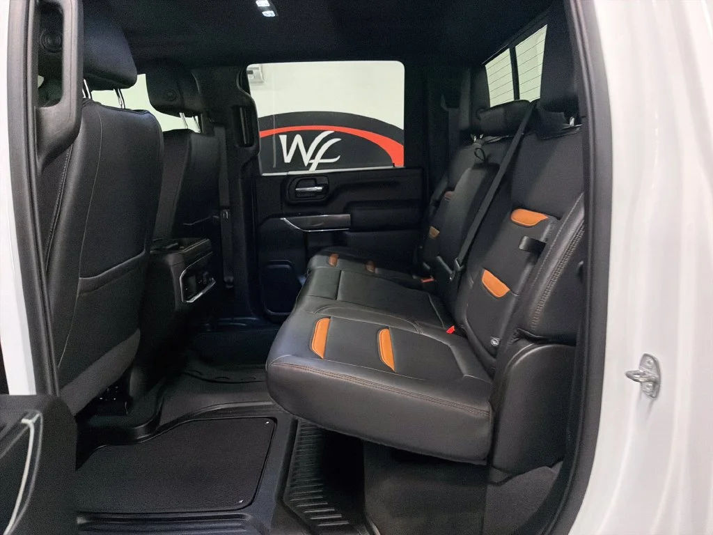 Used 2022 SUMMIT WHITE GMC AT4 image 15