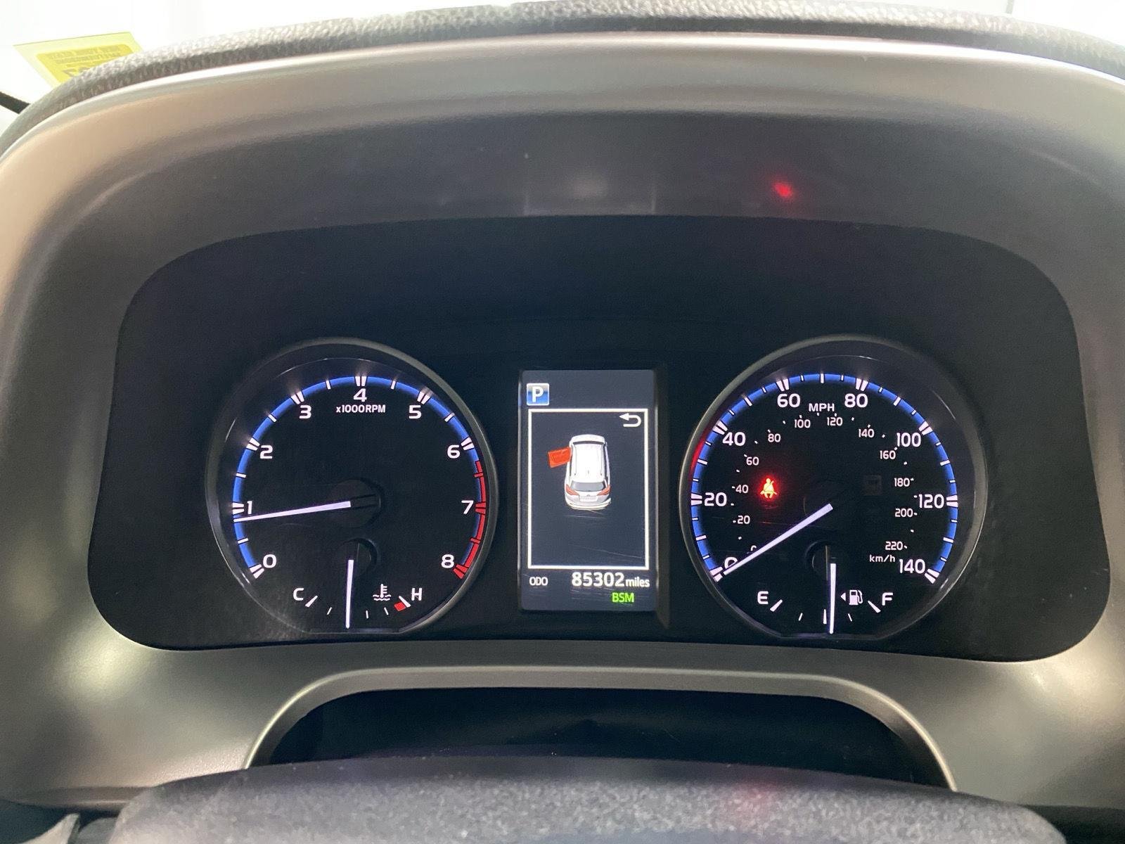 Used 2018 Magnetic Gray Metallic Toyota XLE image 20