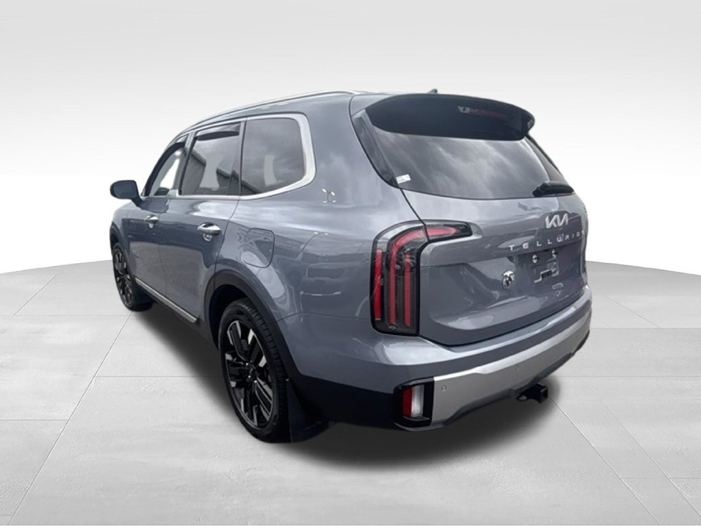 Certified Used 2023 Silver Kia SX-Prestige image 3