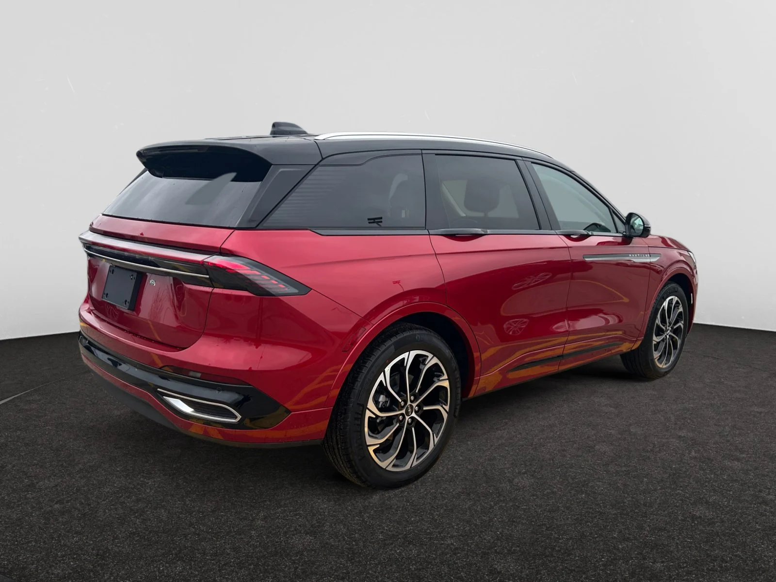 New 2026 Red Carpet Metallic Tinted Clearcoat Lincoln Reserve image 5