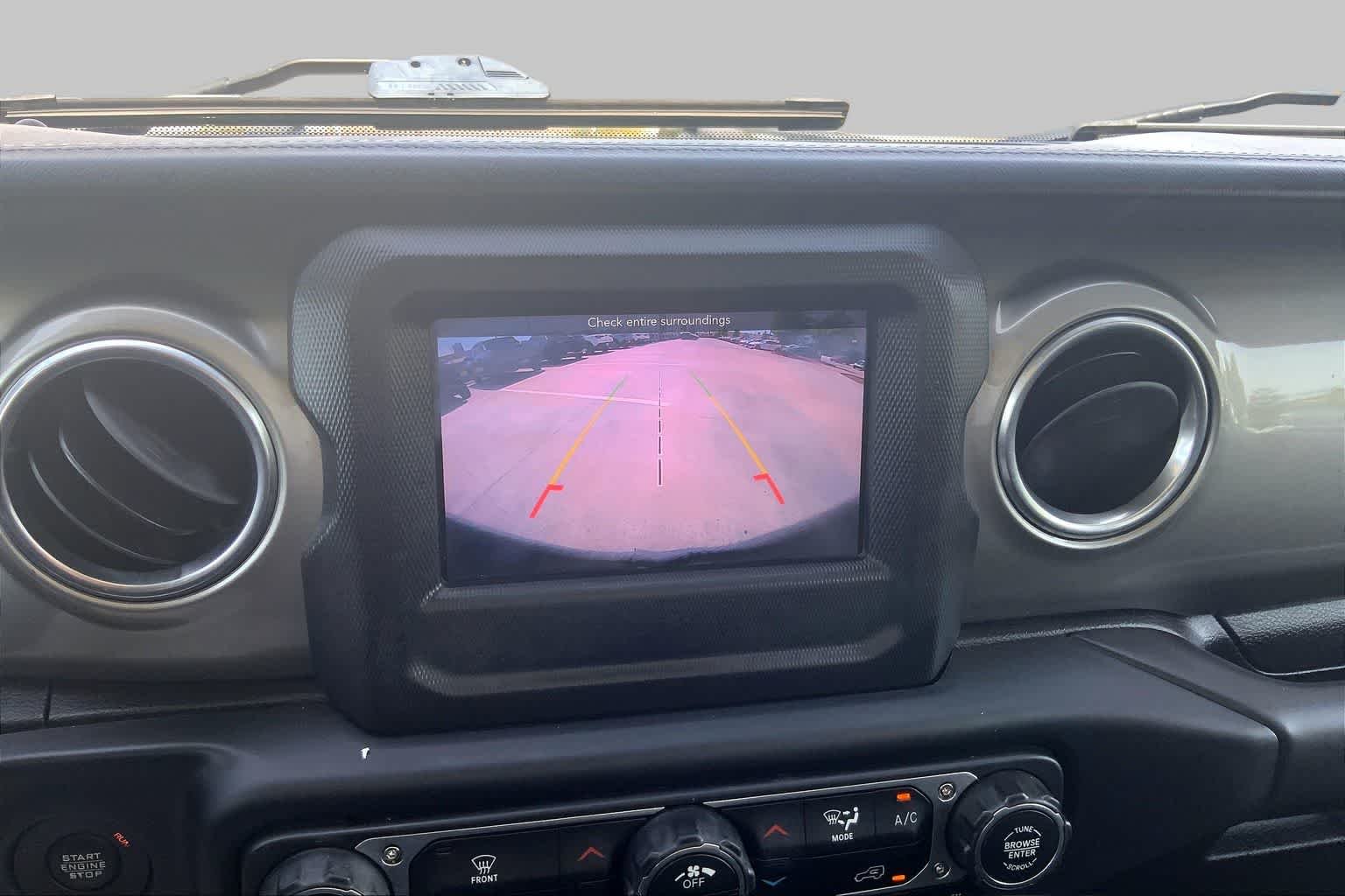 Used 2019 Black Clearcoat Jeep Sahara image 29