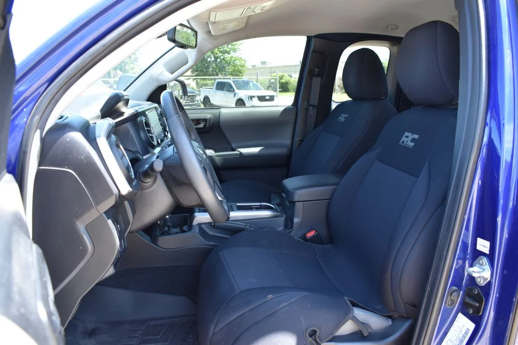 Certified Used 2022 Blue Crush Metallic Toyota SR5 image 7