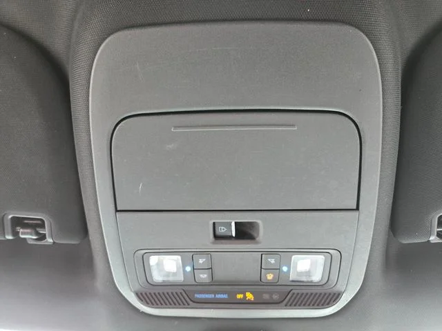 Used 2022 White Ford XLT image 31