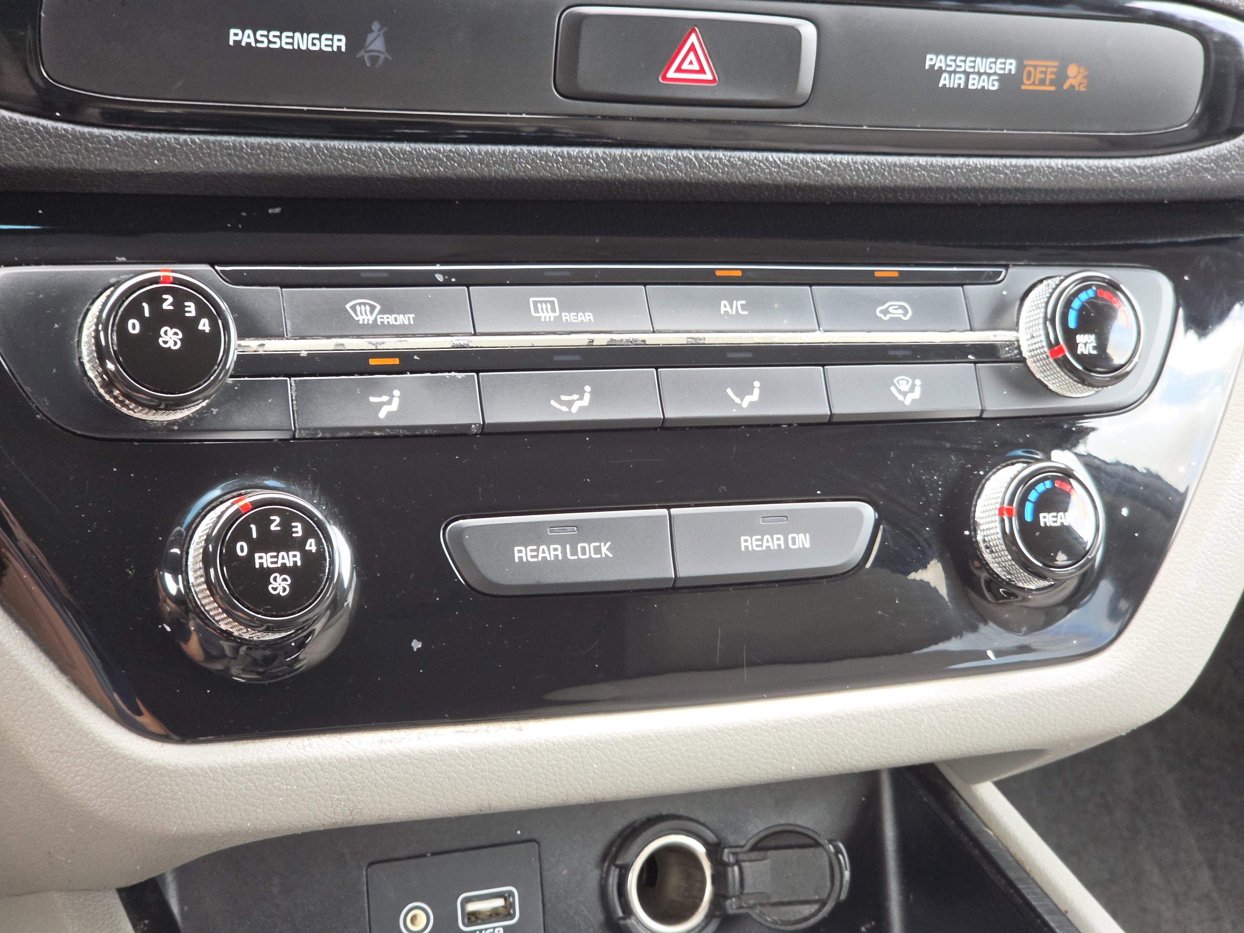 Used 2019 Panthera Metal Kia LX image 24